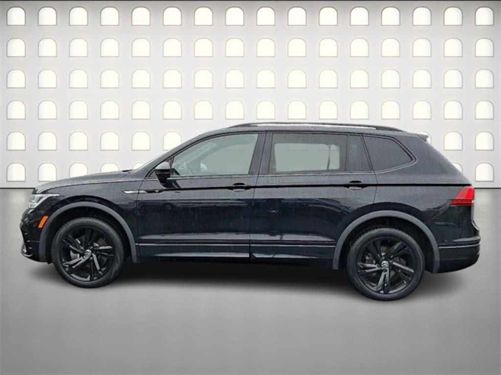 Certified 2024 Volkswagen Tiguan 2.0T SE R-Line Black SUV