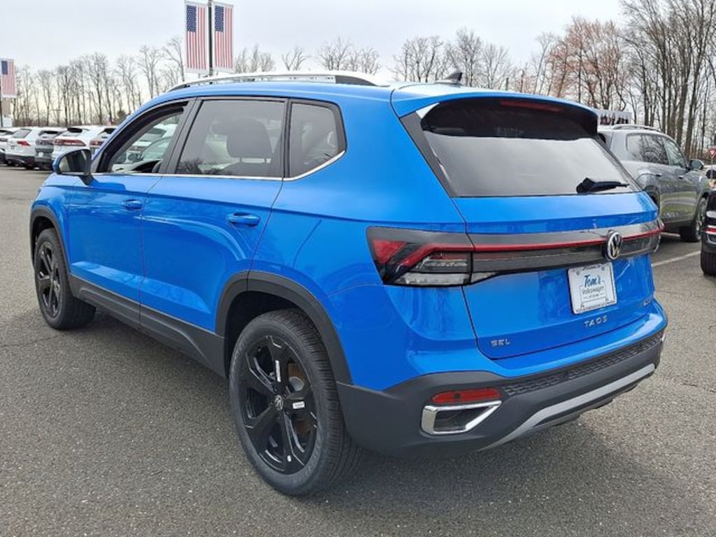 Used 2025 Volkswagen Taos 1.5T SEL SUV