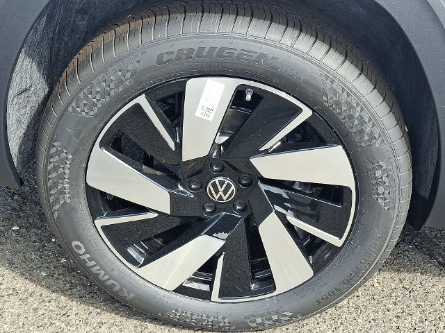 2026 Volkswagen Atlas Cross Sport 5