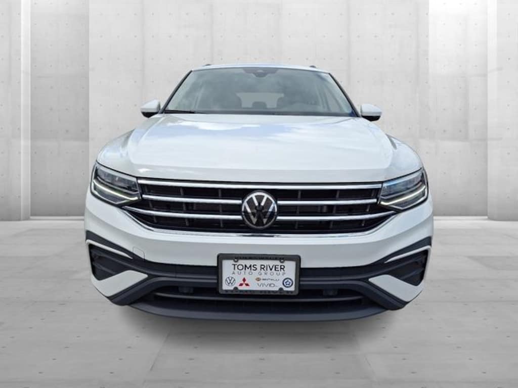 Used 2024 Volkswagen Tiguan 2.0T SE SUV