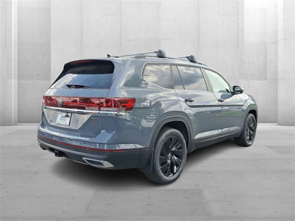 New 2025 Volkswagen Atlas 2.0T SE w/Technology SUV