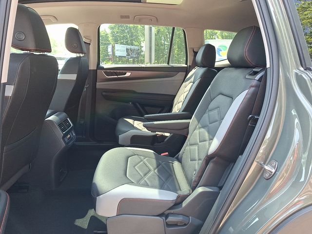 2025 Volkswagen Atlas Atlas Peak Edition - Photo 6