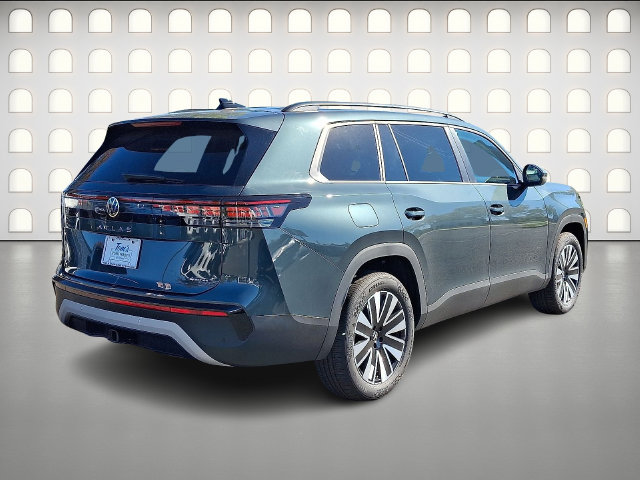 2027 Volkswagen Atlas 4