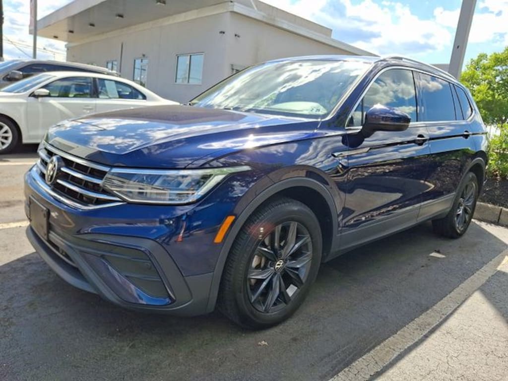 Used 2024 Volkswagen Tiguan 2.0T SE SUV
