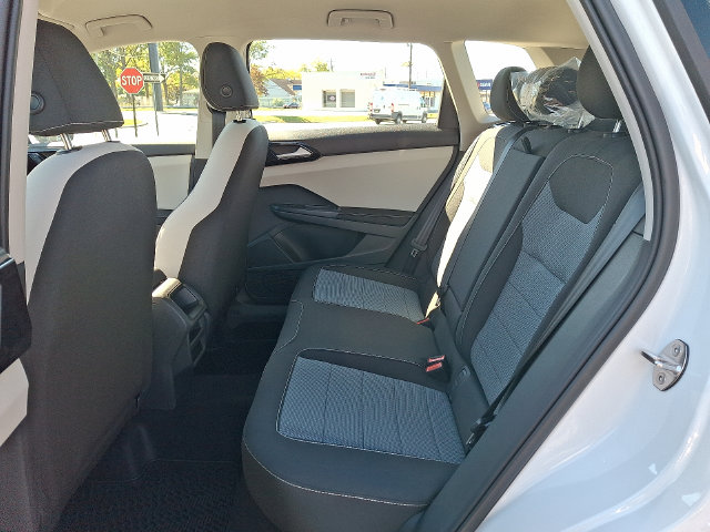 2027 Volkswagen Taos 6