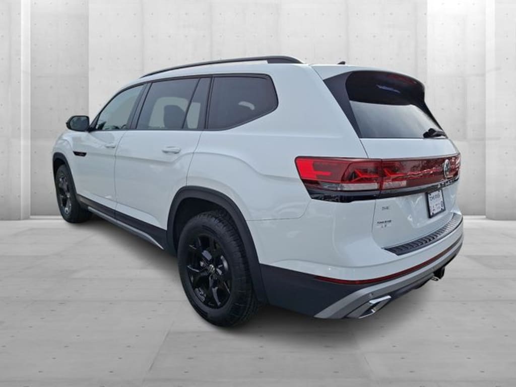 Used 2025 Volkswagen Atlas 2.0T Peak Edition SUV