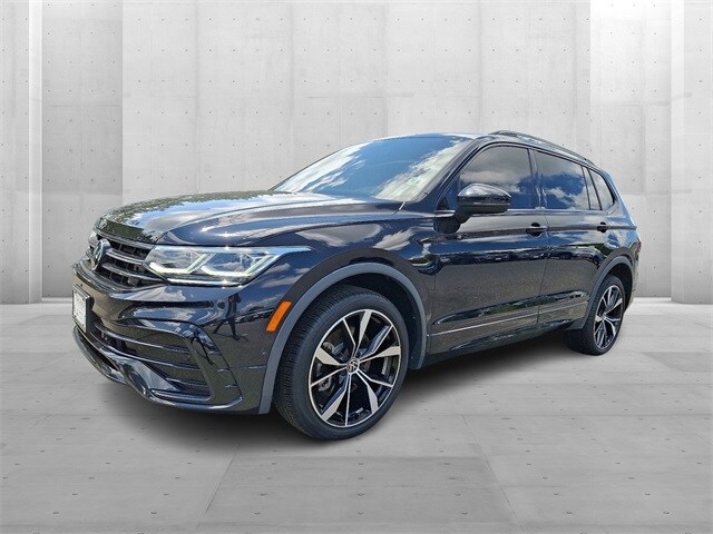 2022 Volkswagen Tiguan SEL Premium R-Line photo 3
