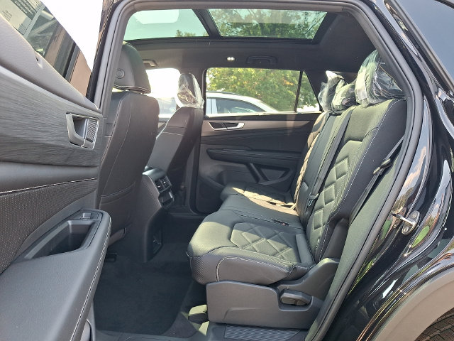 2026 Volkswagen Atlas Cross Sport 6