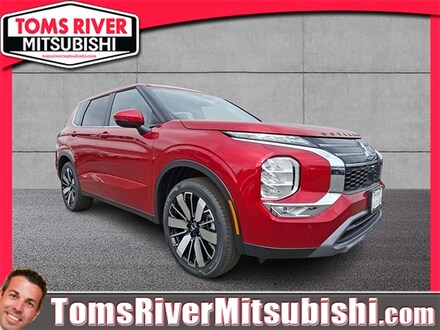 2025 Mitsubishi Outlander SE SUV