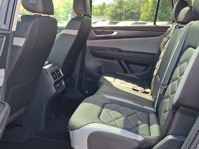 2026 Volkswagen Atlas 6