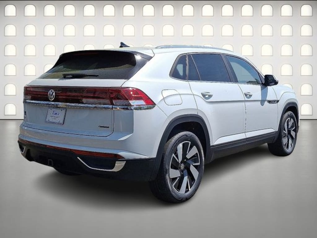 New 2026 Volkswagen Atlas Cross Sport 2.0T SE w/Technology SUV