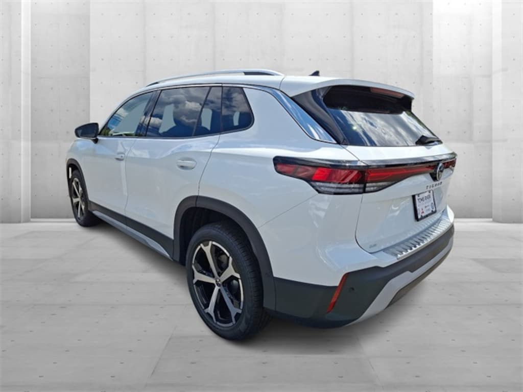 New 2025 Volkswagen Tiguan 2.0T SE SUV