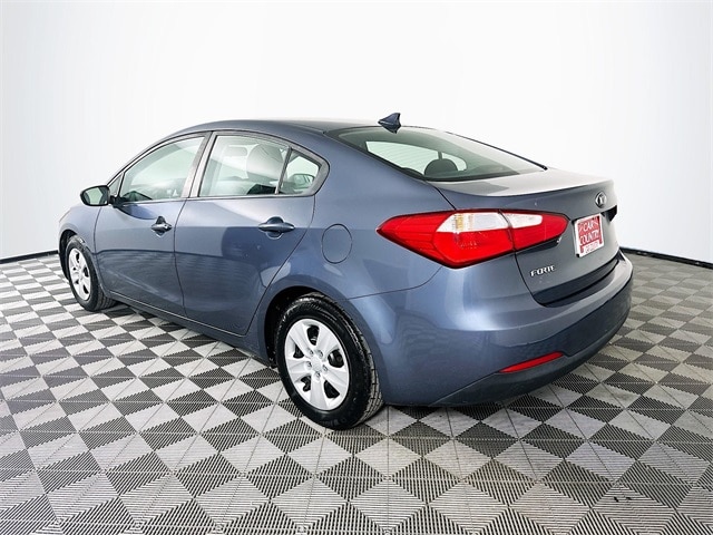 Used 2016 Kia Forte LX with VIN KNAFK4A66G5571131 for sale in Milan, IN