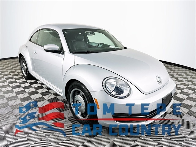 2013 Volkswagen Beetle 2.5's photo