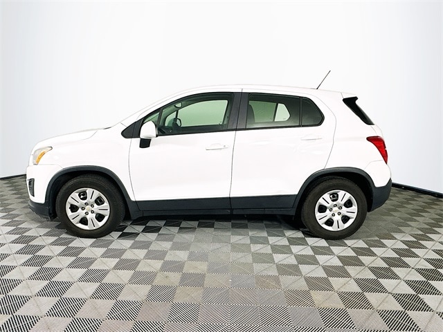 Used 2016 Chevrolet Trax LS with VIN KL7CJKSB9GB504840 for sale in Milan, IN