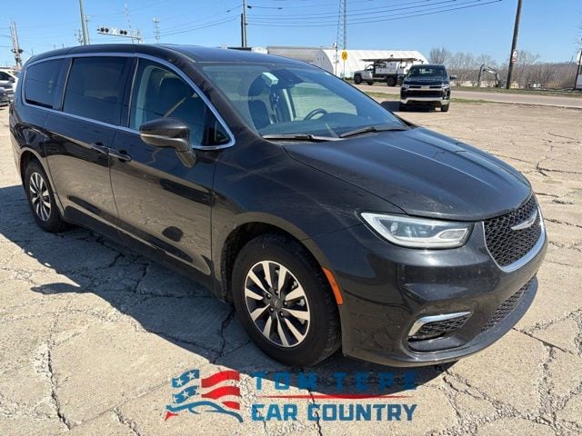 2024 Chrysler Pacifica PHEV Select