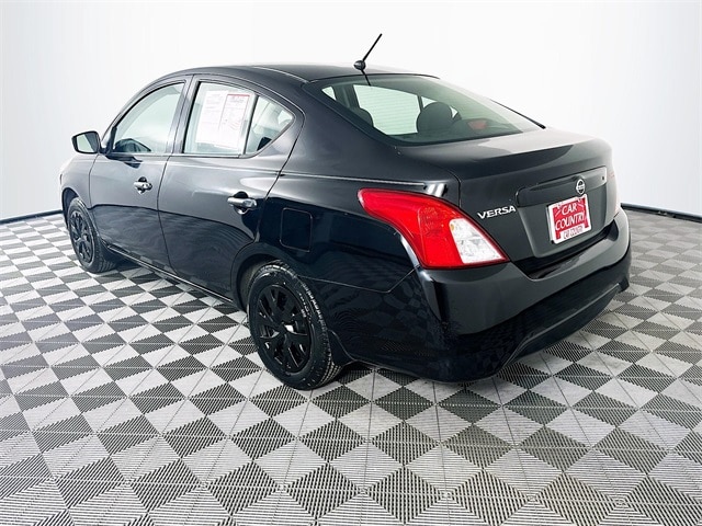 Used 2016 Nissan Versa Sedan S with VIN 3N1CN7AP7GL894484 for sale in Milan, IN