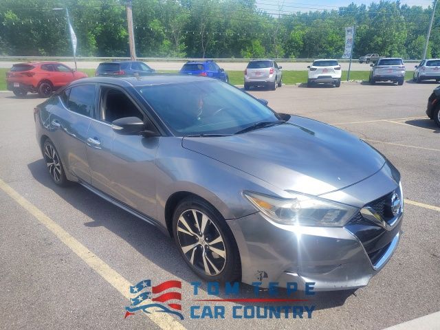 2018 Nissan Maxima SV's photo