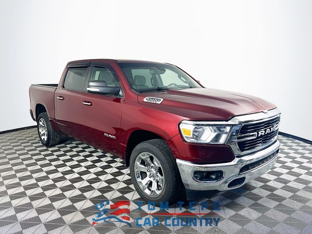 2019 RAM 1500 Big Horn/Lone Star 4x4 Crew Cab 5'7's photo
