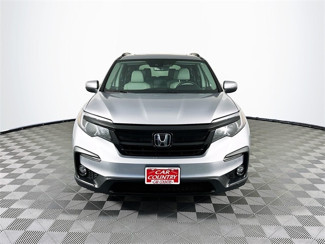 Used 2022 Honda Pilot SE with VIN 5FNYF6H2XNB061214 for sale in Milan, IN
