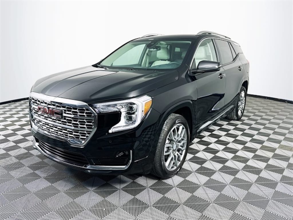 Used 2023 GMC Terrain Denali SUV