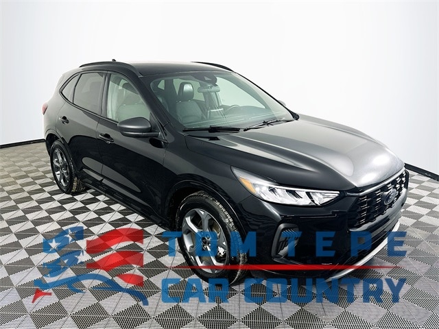 2023 Ford Escape ST-Line's photo