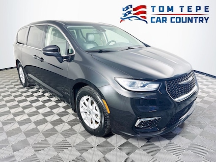 2023 Chrysler Pacifica Touring L Minivan/Van