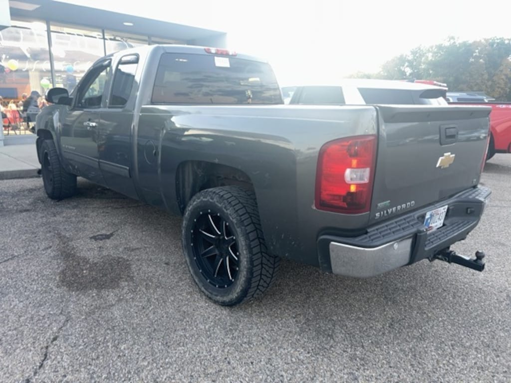 Used 2011 Chevrolet Silverado 1500 LT Truck