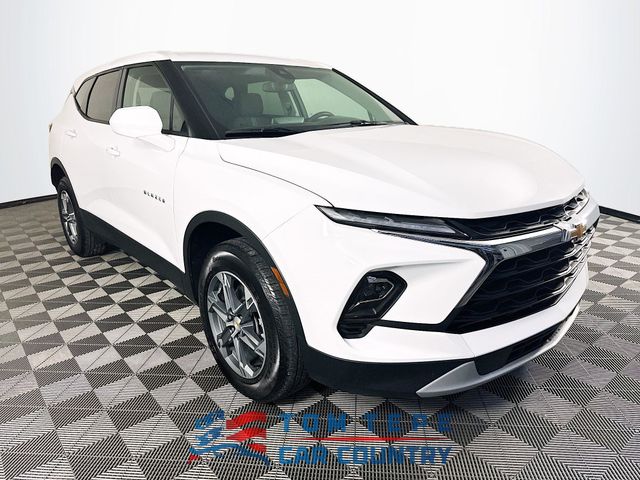 2025 Chevrolet Blazer 2.0T 2LT FWD's photo