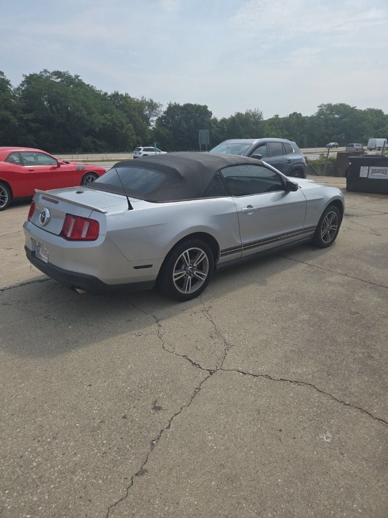 Used 2010 Ford Mustang V6 with VIN 1ZVBP8EN5A5110776 for sale in Milan, IN