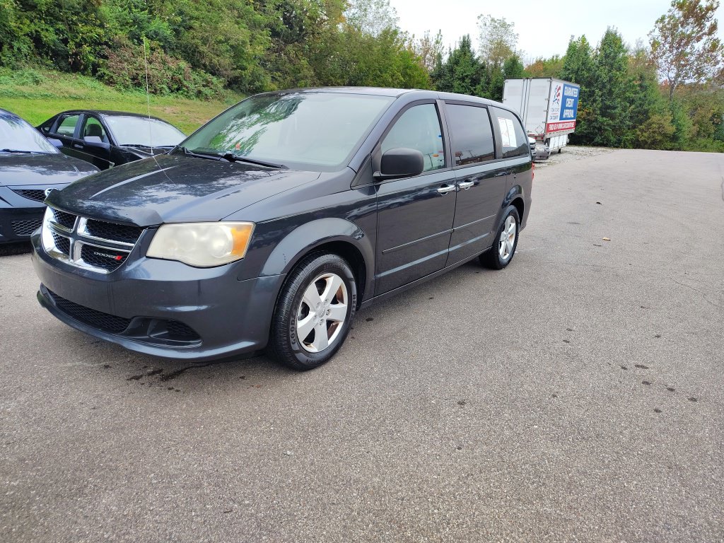 Used 2013 Dodge Grand Caravan SE with VIN 2C4RDGBG8DR598624 for sale in Milan, IN