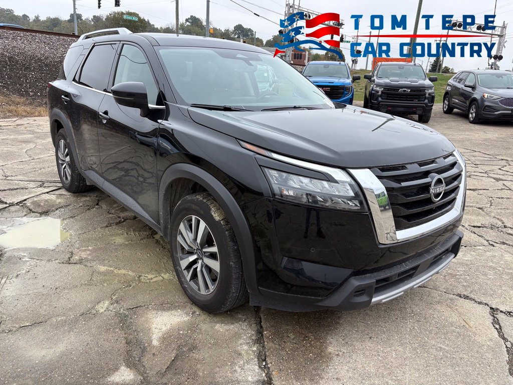 2025 Nissan Pathfinder SL