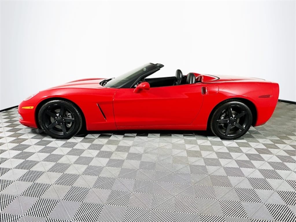 Used 2005 Chevrolet Corvette Base Convertible
