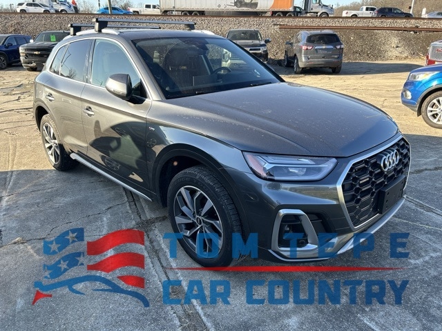 2023 Audi Q5 Premium Plus's photo