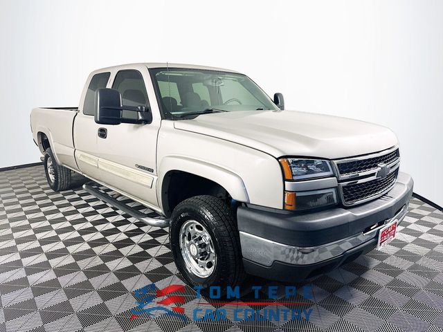 2006 Chevrolet Silverado HD LT1 Extended Cab LWB's photo