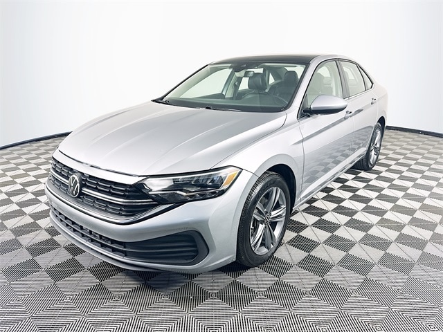 3VW7M7BU4RM017600