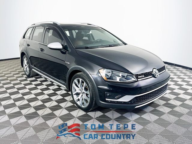 2017 Volkswagen Golf Alltrack TSI S 4Motion DSG's photo
