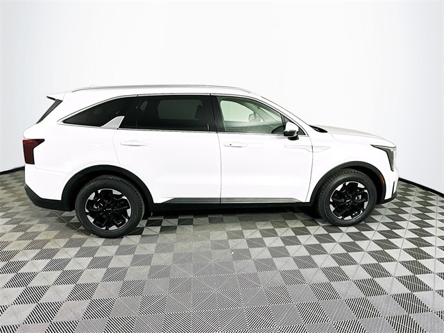 Used 2024 Kia Sorento S with VIN 5XYRL4JC3RG255425 for sale in Milan, IN