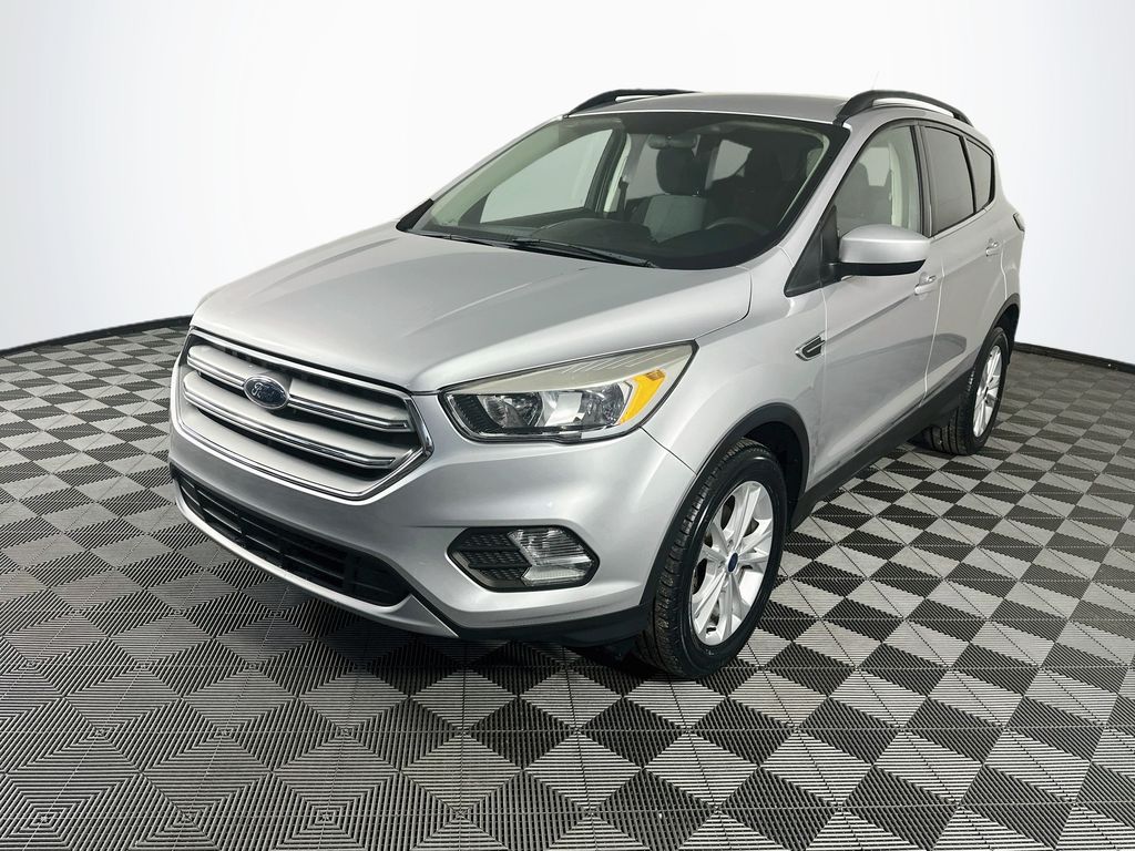 Used 2018 Ford Escape SE with VIN 1FMCU0GDXJUD28414 for sale in Milan, IN