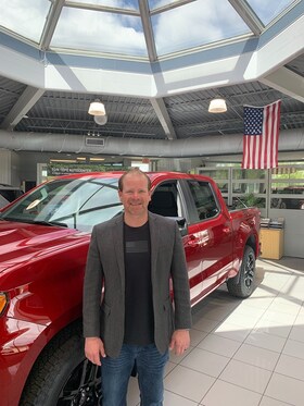 Staff member Harry Tepe from ID_49c5c596d4ca