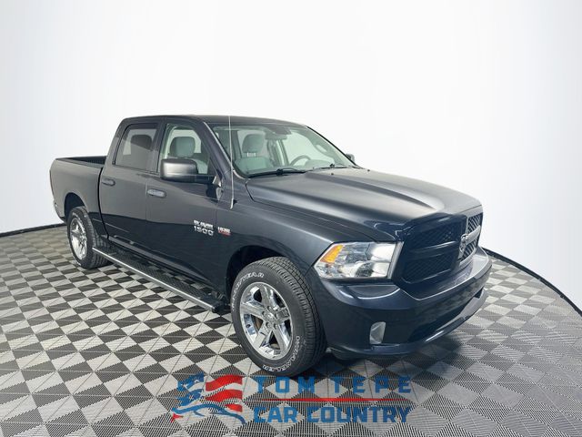 2017 RAM 1500 Express 4x4 Crew Cab 5'7's photo