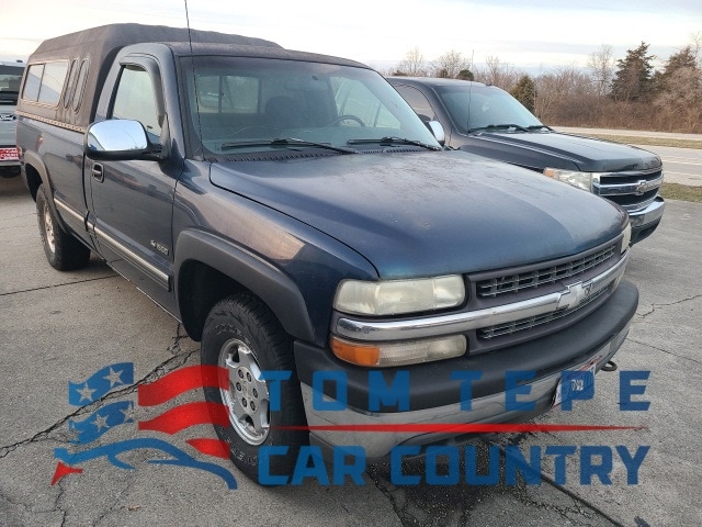 1999 Chevrolet Silverado LS's photo