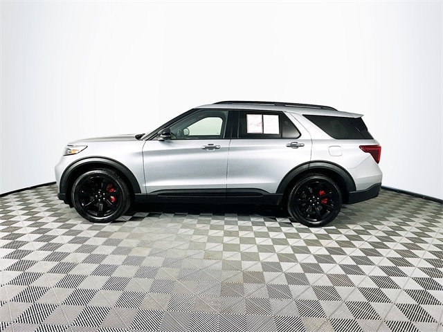 Used 2022 Ford Explorer ST with VIN 1FM5K8GC6NGA47302 for sale in Milan, IN