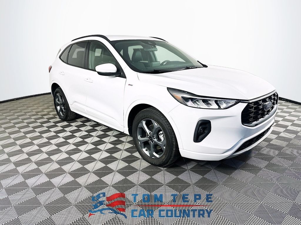Used 2023 Ford Escape Hybrid ST-Line Select SUV