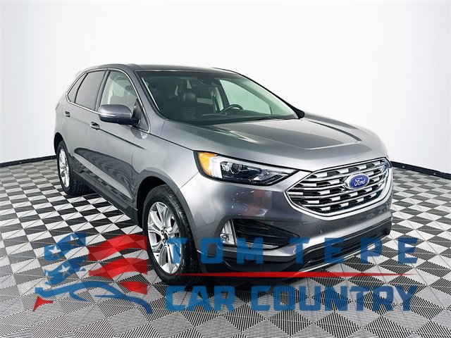 2024 Ford Edge Titanium's photo