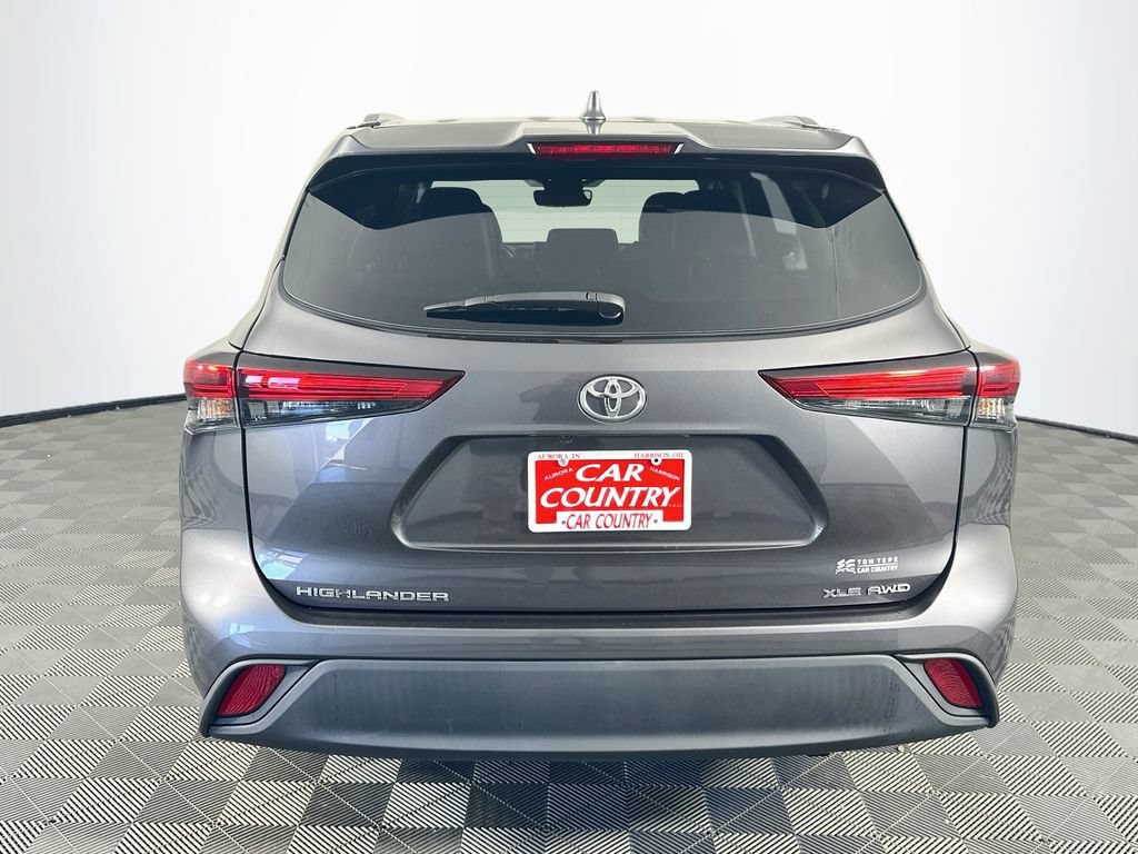2021 Toyota Highlander XLE - Photo 17