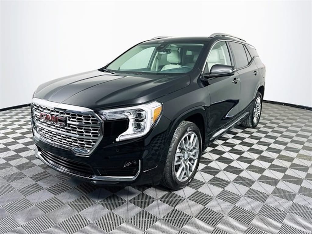 Used 2023 GMC Terrain Denali SUV