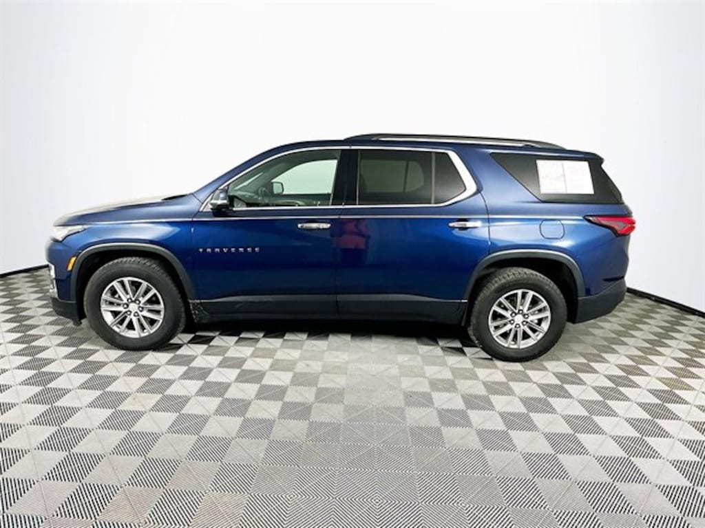 Used 2023 Chevrolet Traverse LT Leather SUV