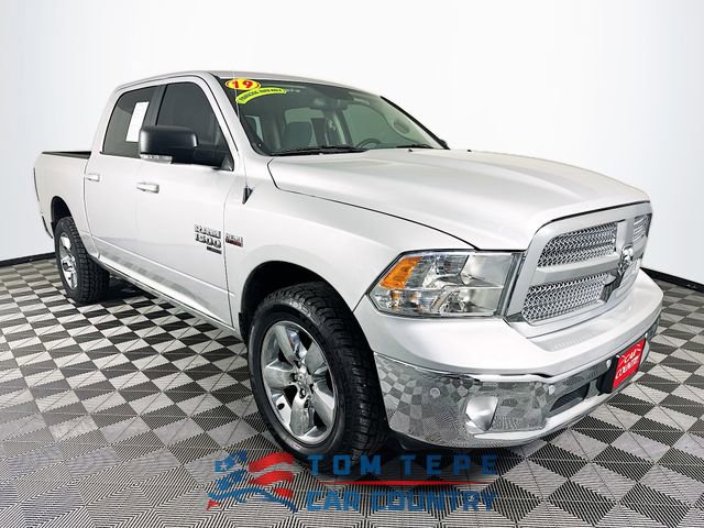 2019 RAM 1500 Classic Big Horn 4x4 Crew Cab 5'7's photo