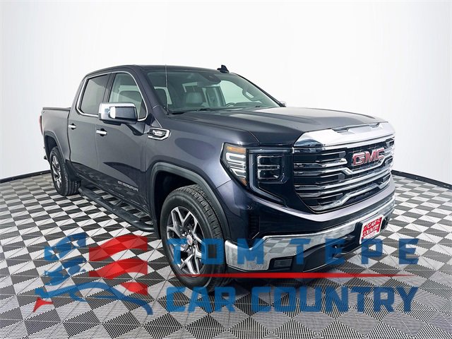 2022 GMC Sierra 1500 SLT's photo